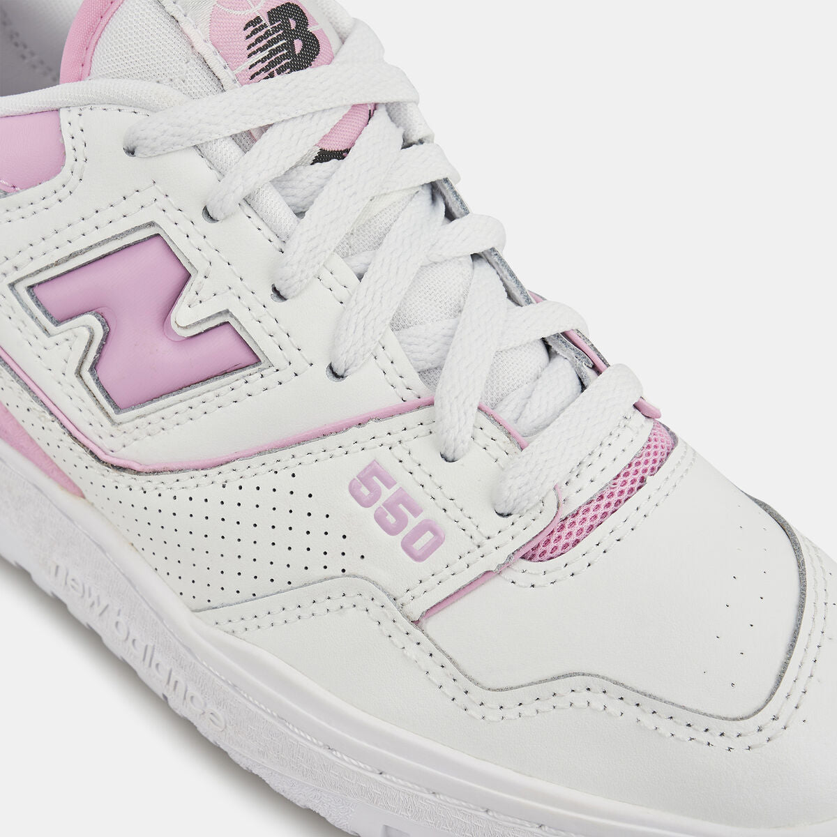 New Balance Women's BB550 Shoes
