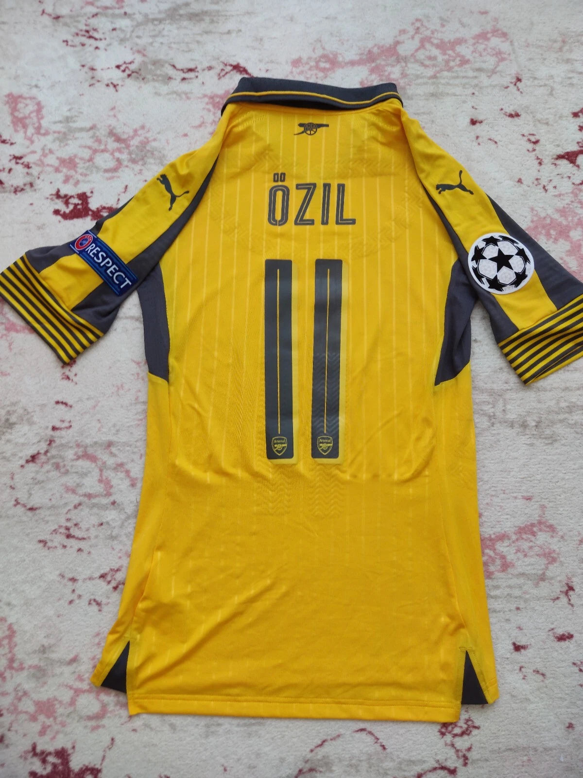 Arsenal 2016/17 Away Match Jersey Mesut Özil Size Medium Puma